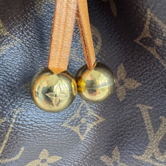 Louis Vuitton Monogram Popincourt Haut - Picture 15 of 16